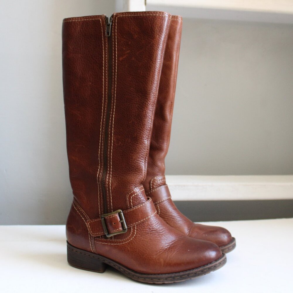 Comfortiva Tall Boots Brown Riding Zipper Buckle Accent Leather Boots Size 7.5